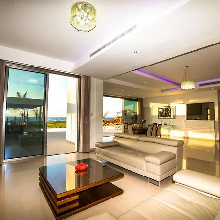 Villa Limni - Beachfront Four Bedroom Luxury