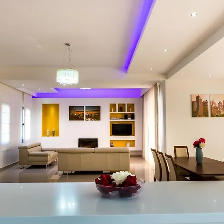 Limni - Beachfront Four Bedroom Luxury Polis