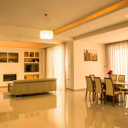 Limni - Beachfront Four Bedroom Luxury ヴィラ *