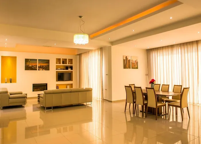 Limni - Beachfront Four Bedroom Luxury Villa *